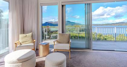 Boat Shed Bay - Stunning Lake Tarawera Views