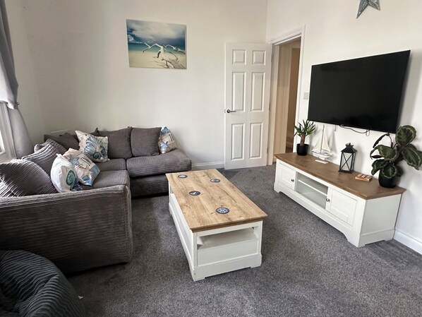 Living area - Seaside Stay in Teignmouth (Teignmouth)