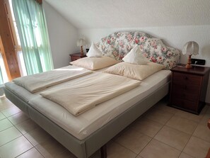 1 bedroom, WiFi, bed sheets