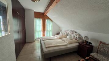 1 habitación, wifi y ropa de cama