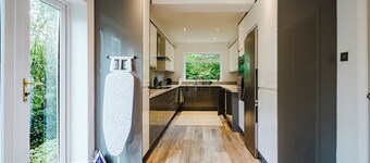 Bright 4BR Home w/Garden & Free Parking | Sleeps 9