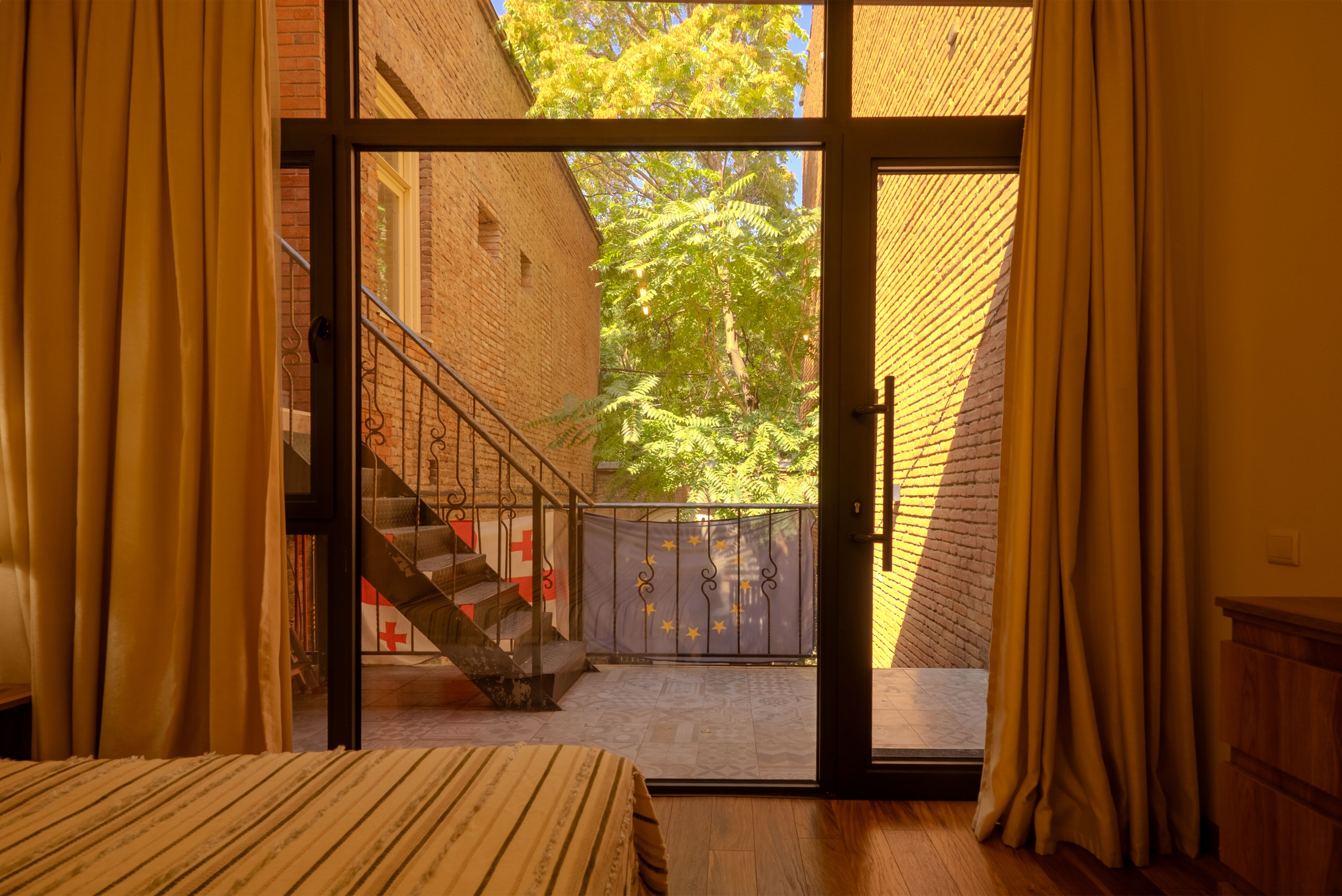 Classic Double or Twin Room, Courtyard View | Iron/ironing board, free WiFi