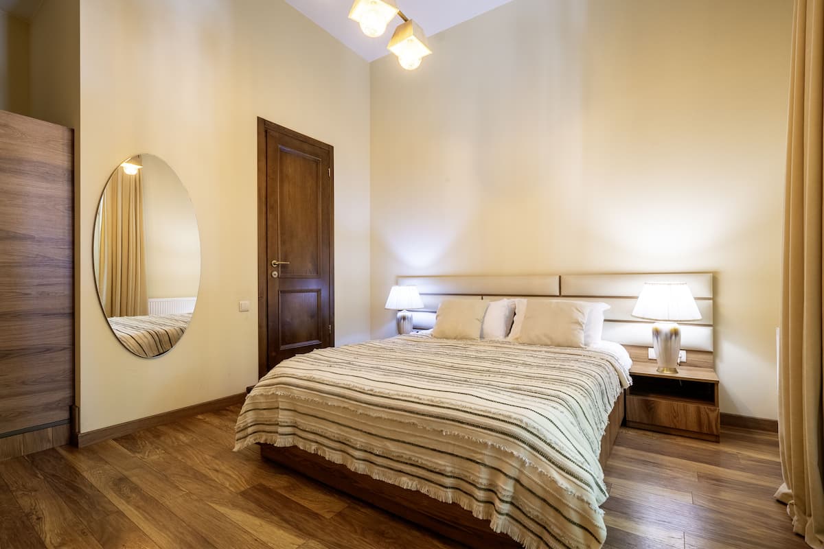 Deluxe Double Room | Iron/ironing board, free WiFi