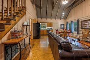TV, fireplace - Dog-Friendly Cabin, Hot Tub & Game Room Loft (Sevierville)