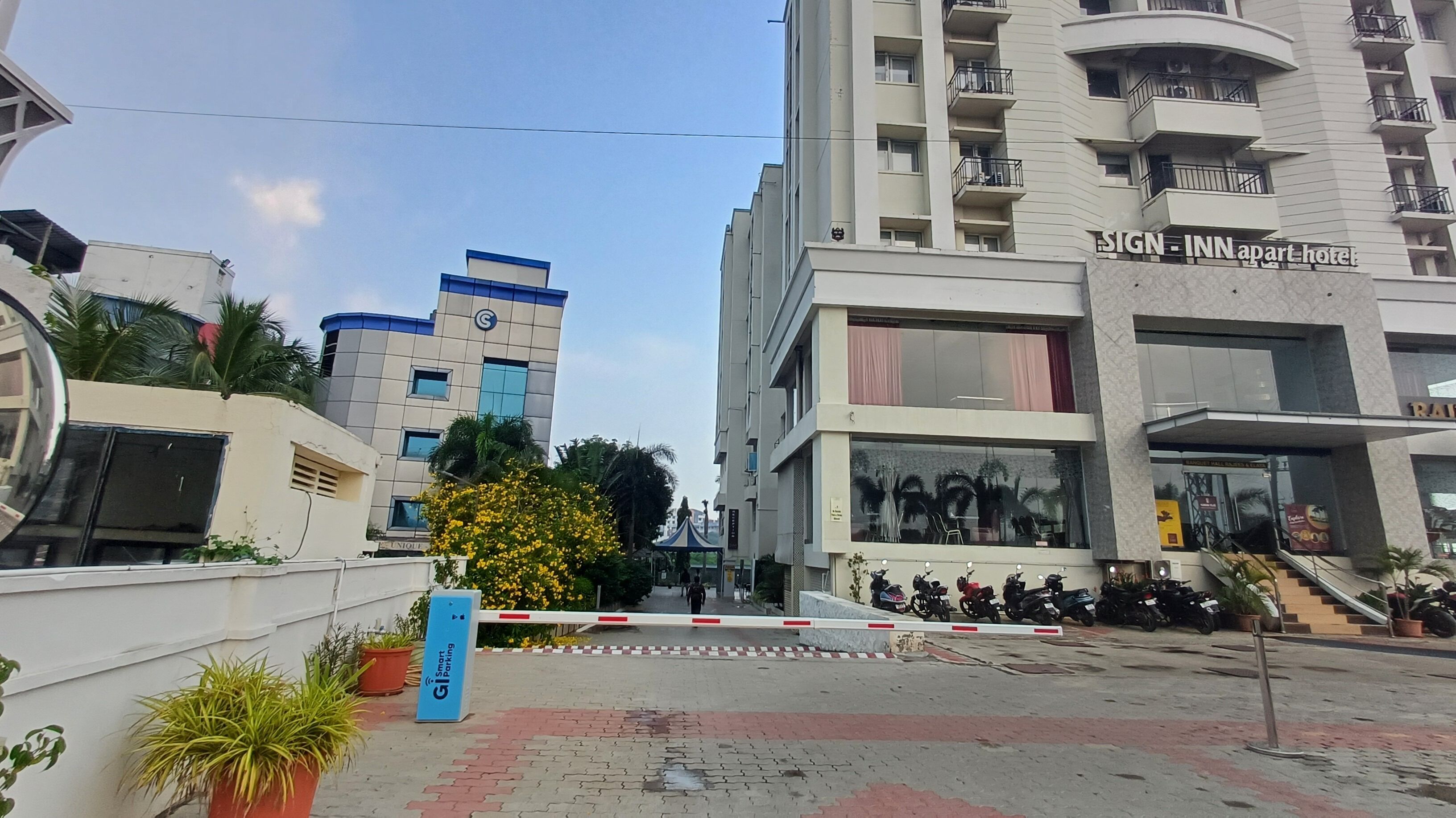 مدخل المنشأة