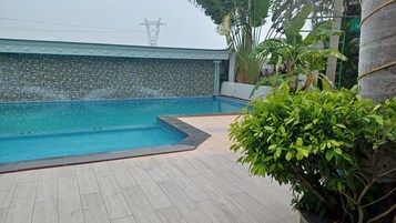 Piscina externa