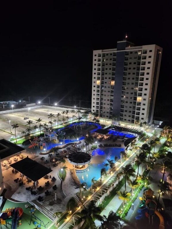3 outdoor pools