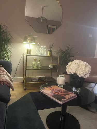 This beautiful apartment is located in the heart of East London,