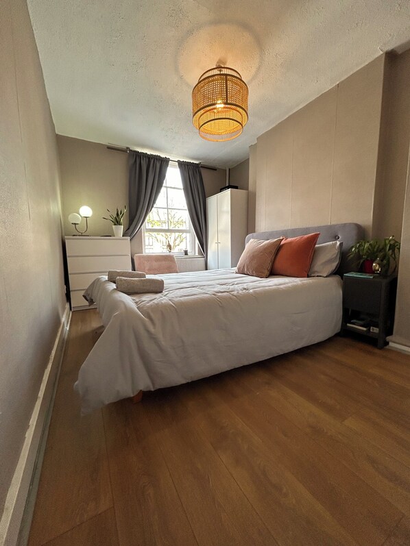 1 bedroom, iron/ironing board, free WiFi, bed sheets