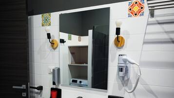 Appartement Confort, balcon | Salle de bain