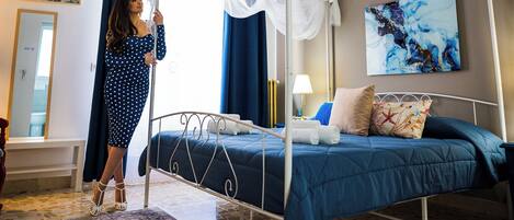 Comfort Double Room, Balcony | In-room safe, iron/ironing board, free WiFi