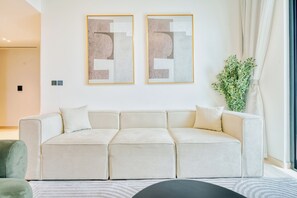 Appartement Premium, balcon, vue ville | Salle de séjour