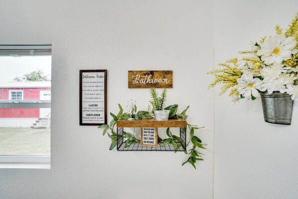 Apartment (0 Bedroom) | Interior