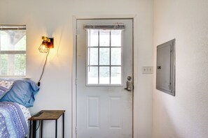 شقة (0 Bedroom) | المنشأة من الداخل