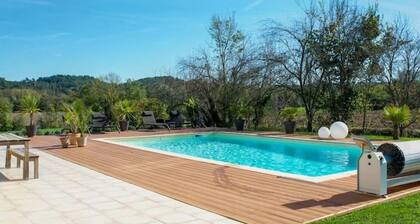 La Grange aux CyprĂšs, GĂźte de charme pour 2 personnes