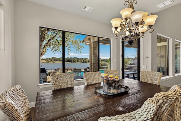 Dinning Table