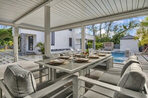 Outdoor dining