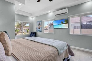 3 bedrooms, iron/ironing board, WiFi, bed sheets