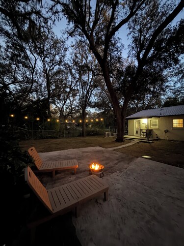 "Oak Canopy" Avon Park, Sebring and Lake Placid- Always a peaceful retreat!!