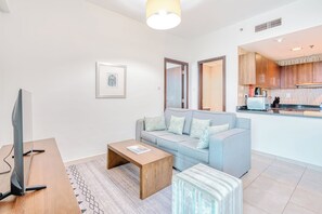 Exclusive Apartment, Balcony, City View | Living room