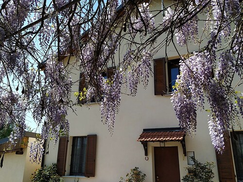 B&B Borgo Tre Case - Casoni room with breakfast, free Wi-Fi and parking