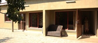 Charming 2-bedroom house in pleasant Lusa with AC