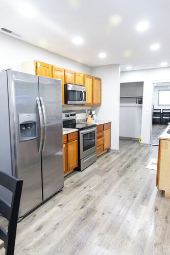 Cozy 2-bedroom apartment in beautiful Hamilton