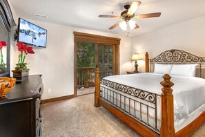 8 bedrooms, iron/ironing board, free WiFi, bed sheets