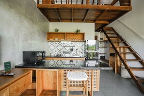 Private kitchen | Fridge