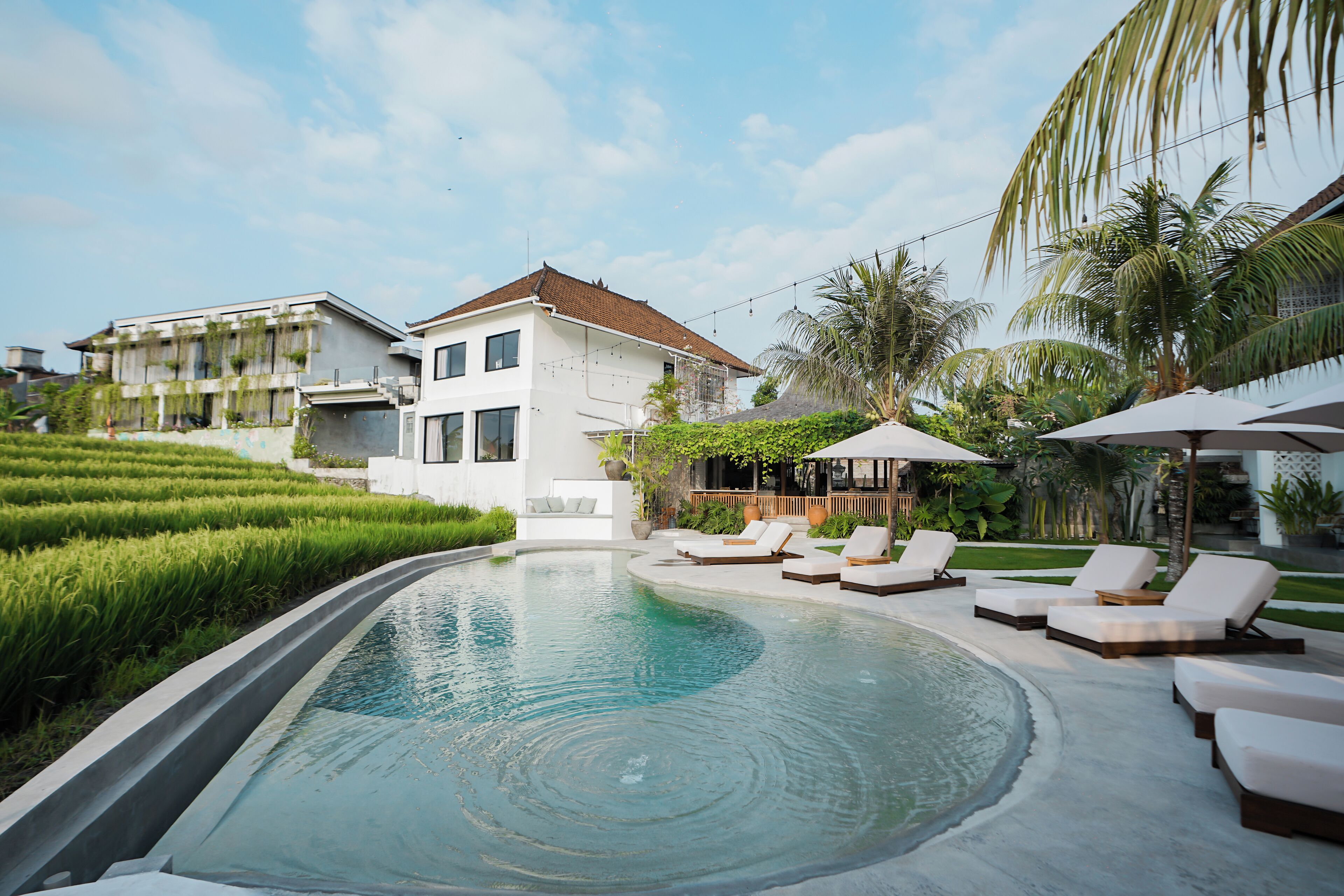 Caja de seguridad en la habitación y escritorio 