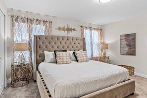 4 室のベッドルーム、アイロン / アイロン台、旅行用ベビーベッド、WiFi