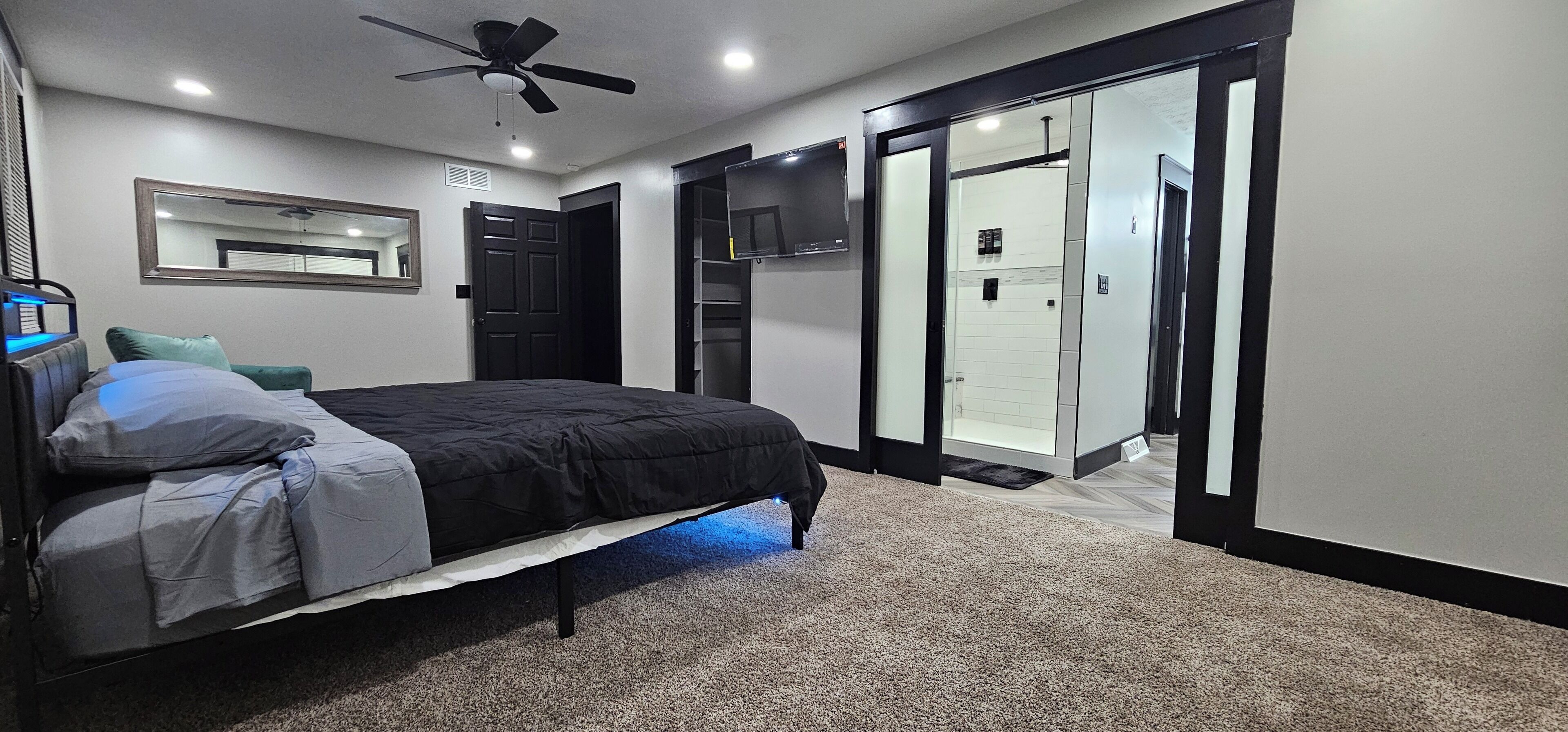 5 habitaciones, wifi y ropa de cama 