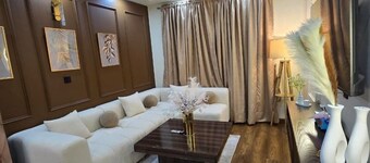 Shahzaib's Home 1BHK Fully Furnished Apartment at City Center