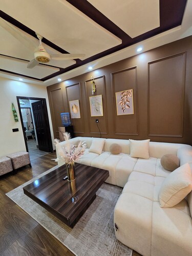 Shahzaib's Home 1BHK Fully Furnished Apartment at City Center