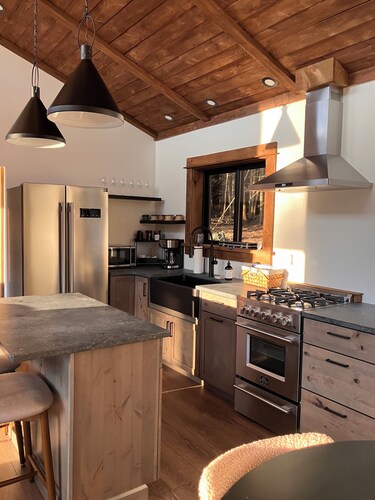 Hemlock Hideaway – Luxury Cabin - Romantic & Remote Getaway in Upstate, NY