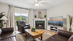 Smart TV, fireplace