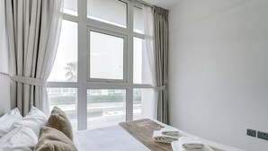 Premium Villa, City View - PVH - Chic 3BR Villa - Albizia (Dubai)