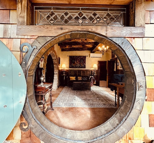 Riverview Hobbit Retreat on 100 Acres