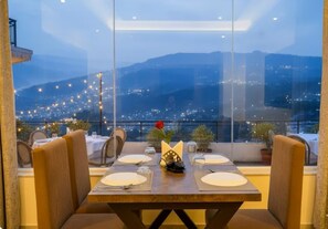 ダイニングルーム