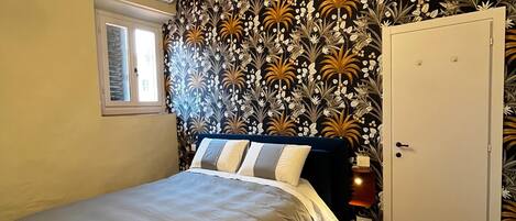 2 多间卧室、办公桌、熨斗/熨衣板、免费 WiFi