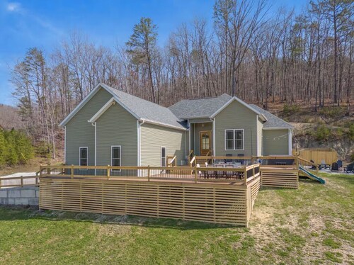 RRG Arch Fun House -  Theatre, Game Room, Hot Tub & Views