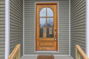 Interior - RRG Arch Fun House -  Theatre, Game Room, Hot Tub & Views (Stanton)