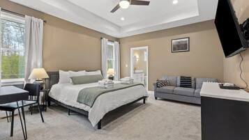 5 多间卧室、熨斗/熨衣板、免费 WiFi、床单