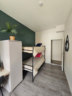 1 bedroom, iron/ironing board, Internet, bed sheets