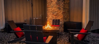 Olive + Oak - A Peaceful Family Retreat Close To Everything
