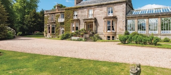 Escape to Serene Georgian Estate, near Edinburgh - Stunning Apartment