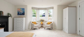 Escape to Serene Georgian Estate, near Edinburgh - Stunning Apartment