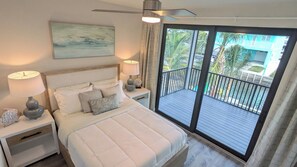 3 室のベッドルーム、デスク、アイロン / アイロン台、旅行用ベビーベッド