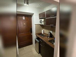 Basic Apartment | Private kitchen