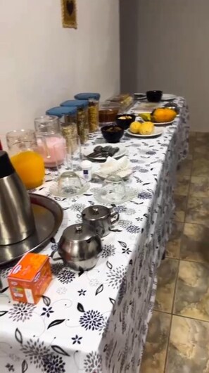 Free daily continental breakfast